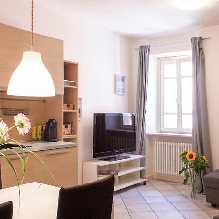 Chiare Ginestre Appartement San Felice del Benaco Buitenkant foto
