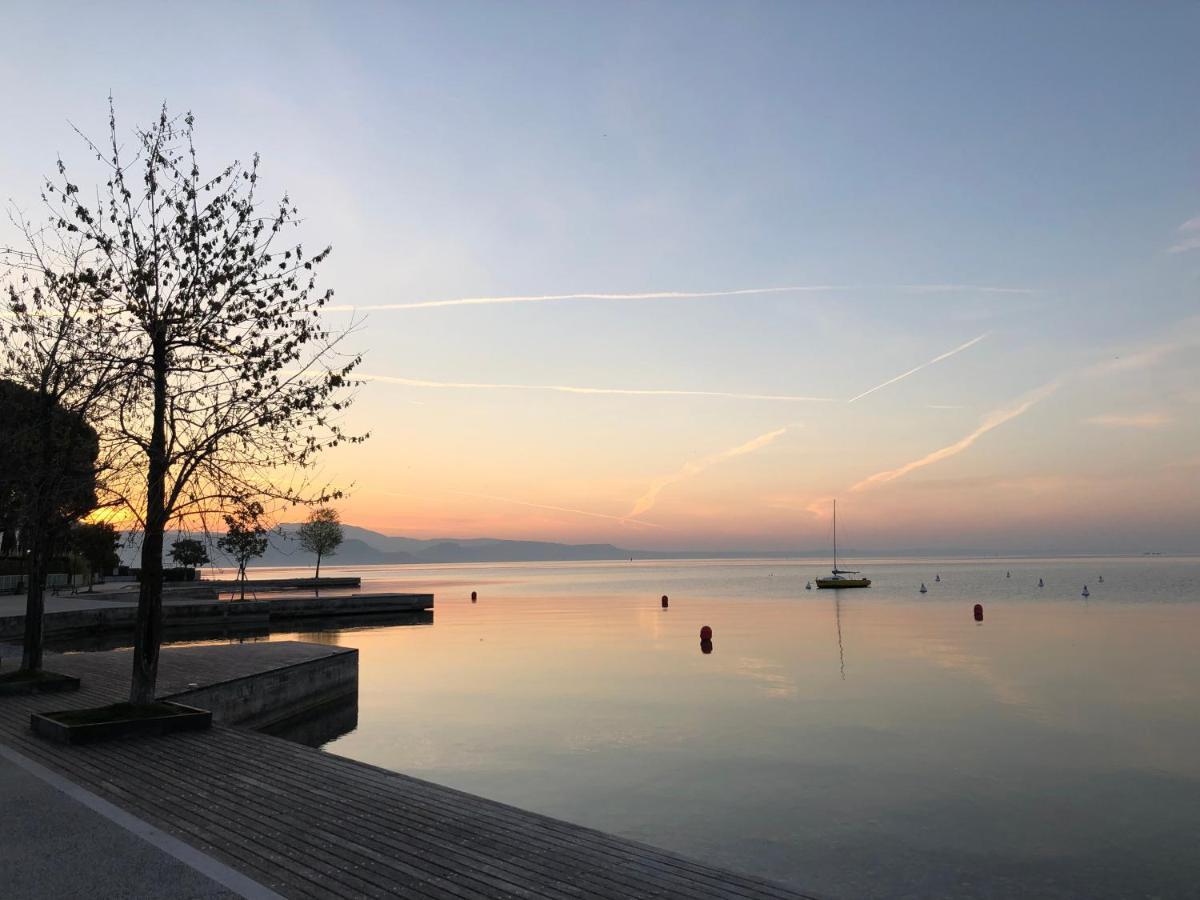 Chiare Ginestre Appartement San Felice del Benaco Buitenkant foto